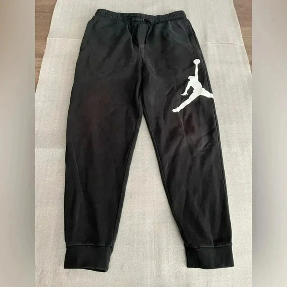 Jordan Other - [M]Jordan Standard Fit Black Joggers Pant with Big Logo Figure